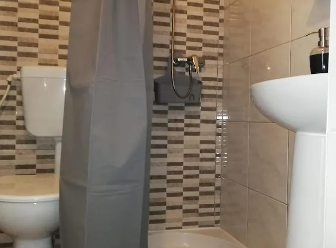 West Coast Guest house 3*